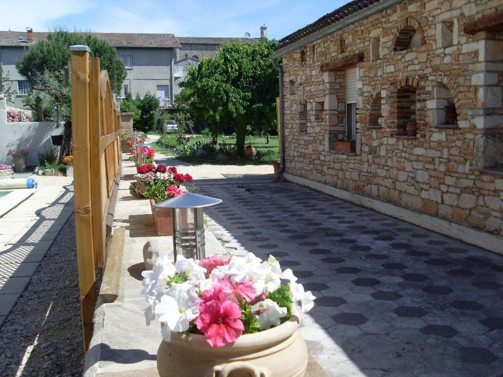 Villa L'Olivier Chez Mamé Marthe Vallon-Pont-dʼArc Esterno foto